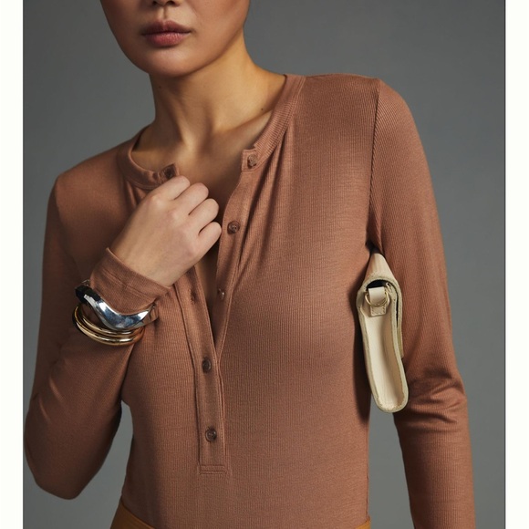 Betro Simone Cash Long-Sleeve Bodysuit - Picture 9 of 10